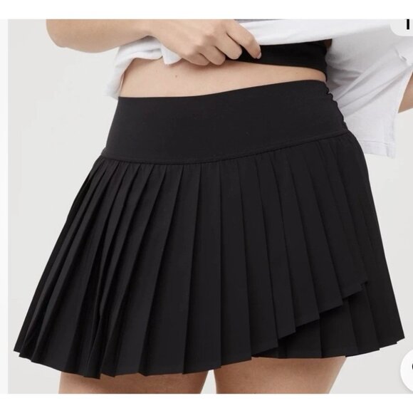 aerie Dresses & Skirts - Offline By Aerie Skort Tiebreaker Pleated Athletic Medium Tennis Golf Pickleball